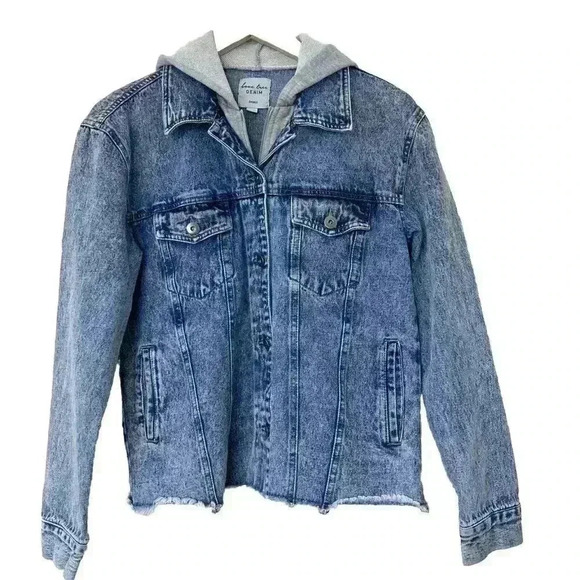 Love Tree Jackets & Blazers - Love Tree Denim Jean Jacket Hoodie Button Medium Wash Womens Size Small